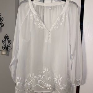 Soho New York & Company Ling sleeve loose shirt